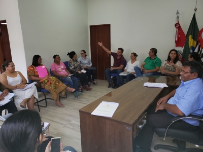 O PREFEITO SE REÚNE COM GESTORES MUNICIPAIS, MAESTRO E COREÓGRAFA PARA TRATAR SOBRE O DESFILE DE 7 DE SETEMBRO